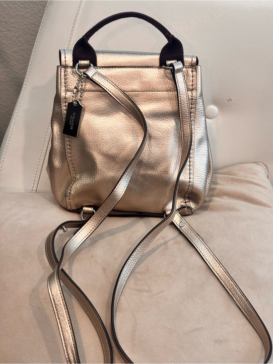 calvin klein leather backpack purse Estelle Backpack, Caramel, One Size | Women's, 1 Slip Pocket, 2 Zip Pockets, 2 Exterior Pockets, Outer Zipper, Adjustable Straps, Everyday Size:Large - 11